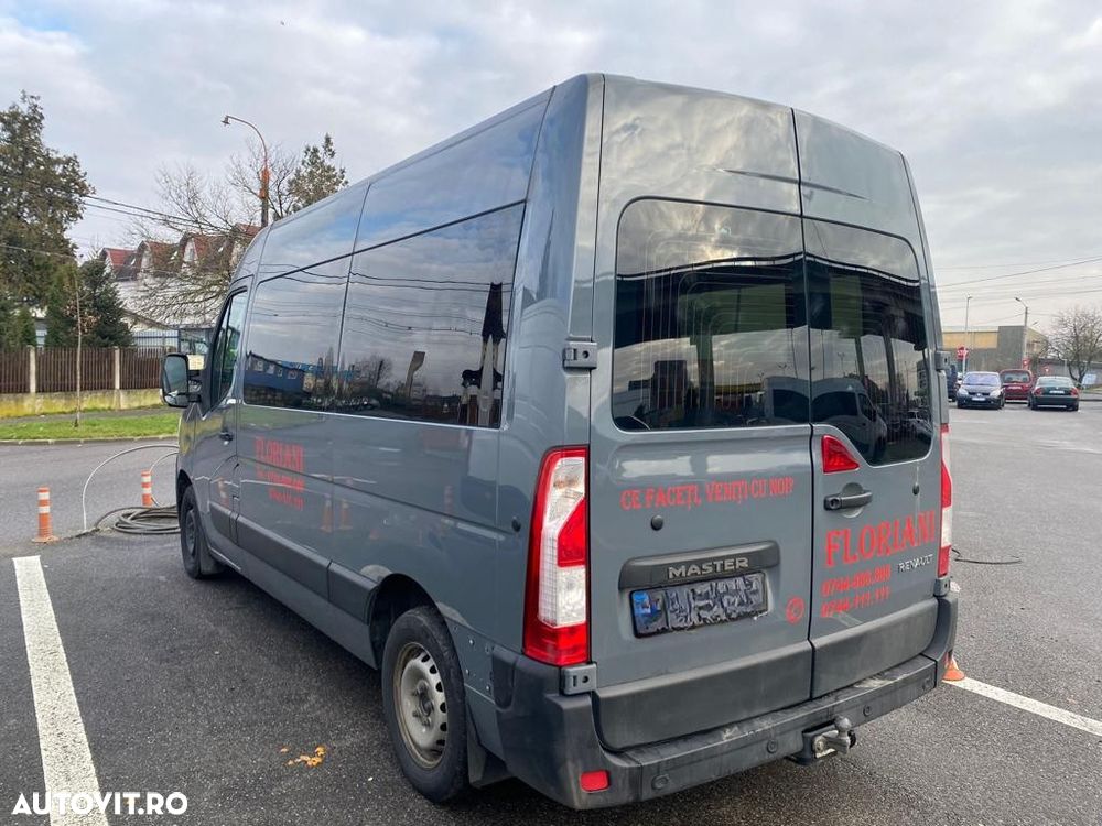 Renault Master 2.3 Blue 145 TT Combi 3,5t L2H2 8+1 - 2