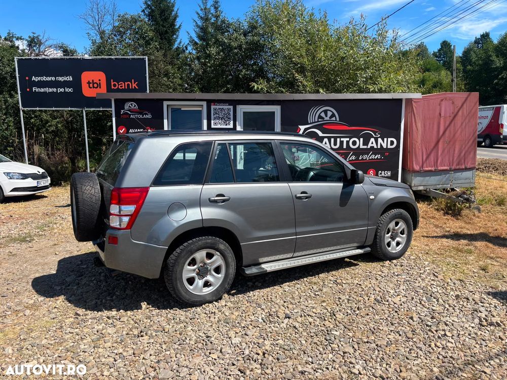 Suzuki Grand Vitara 1.9 DDiS Comfort + DPF Family - 4
