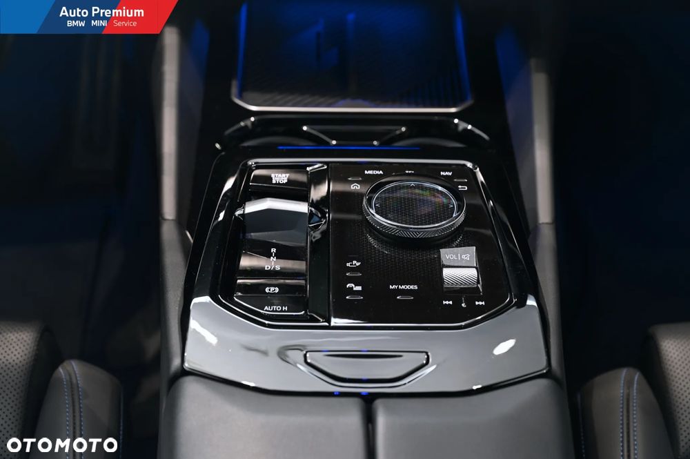 BMW Seria 5 520d xDrive mHEV - 19