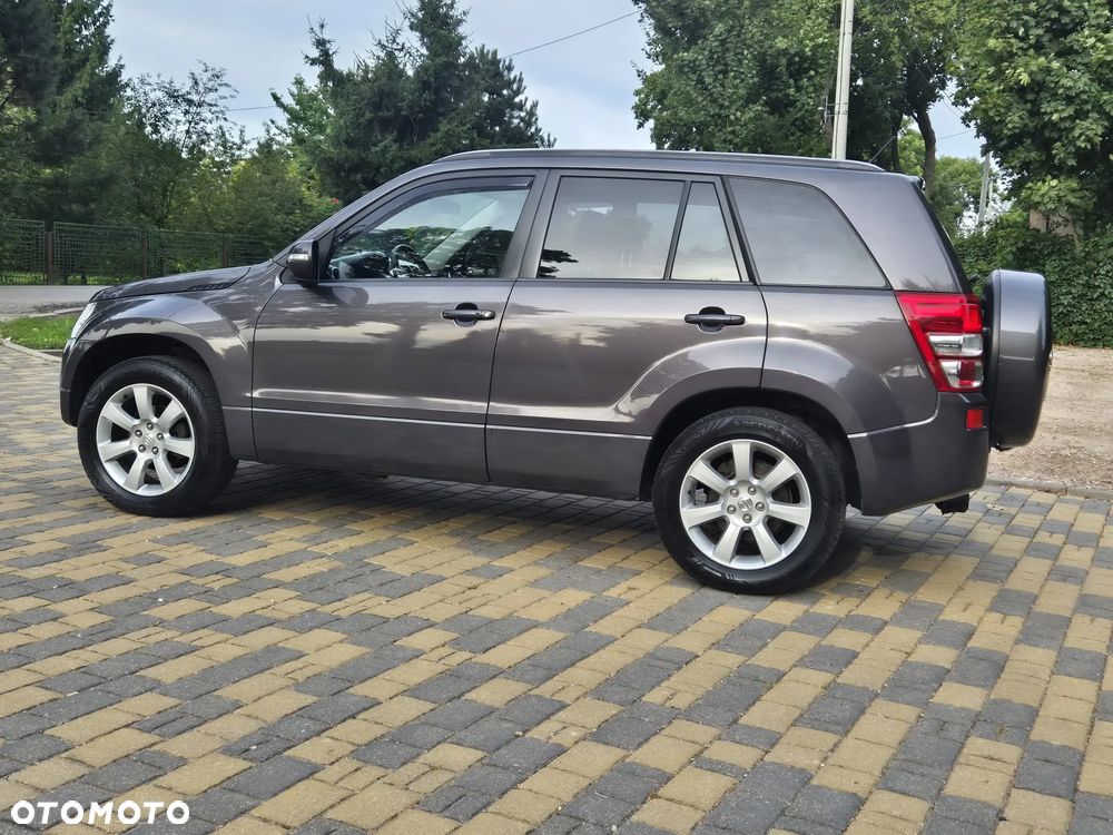 Suzuki Grand Vitara 2.4 De Luxe - 19