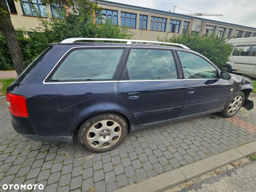 Audi A6 Avant 2.4 Quattro - 2