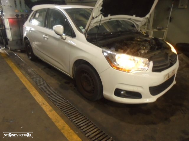 Carro MOT:  9HP CXVEL: 20DP72 CITROEN C4 2 2013 1.6HDI 92CV 5P BRANCO DIESEL - 4