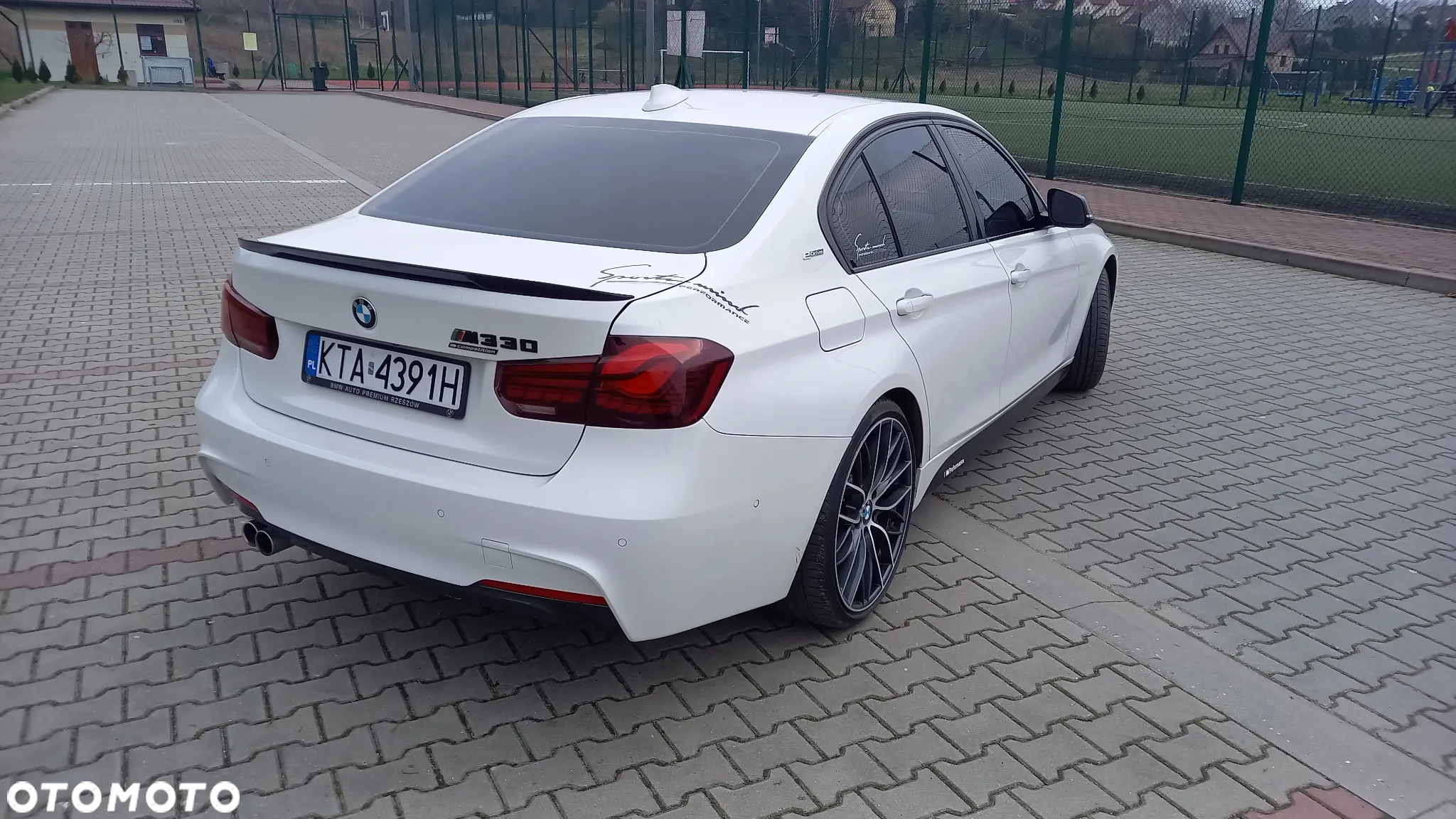 BMW Seria 3 - 11
