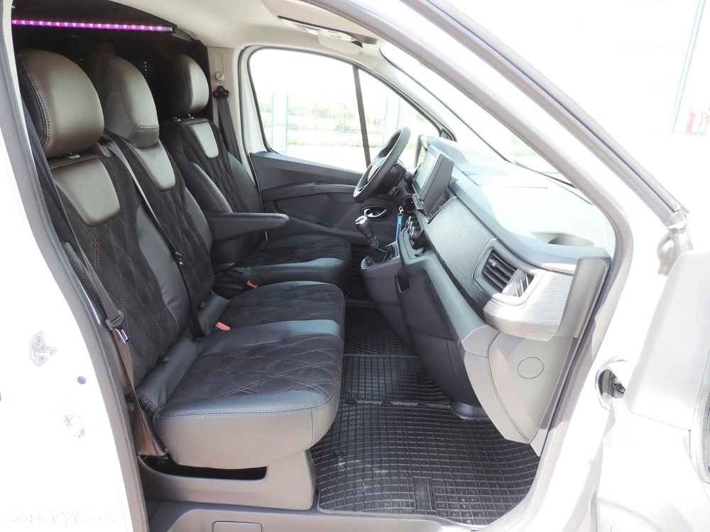 Renault Trafic - 18