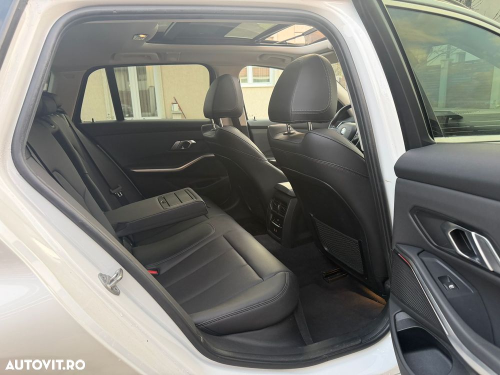 BMW Seria 3 320d xDrive AT MHEV - 18