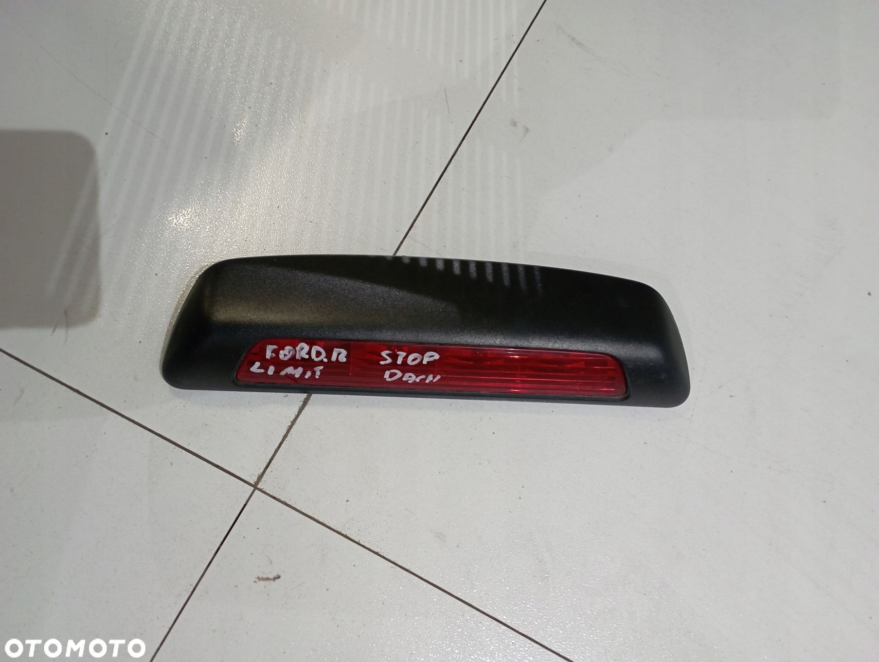 FORD RANGER V 2011- TRZECIE ŚWIATŁO STOP - 1