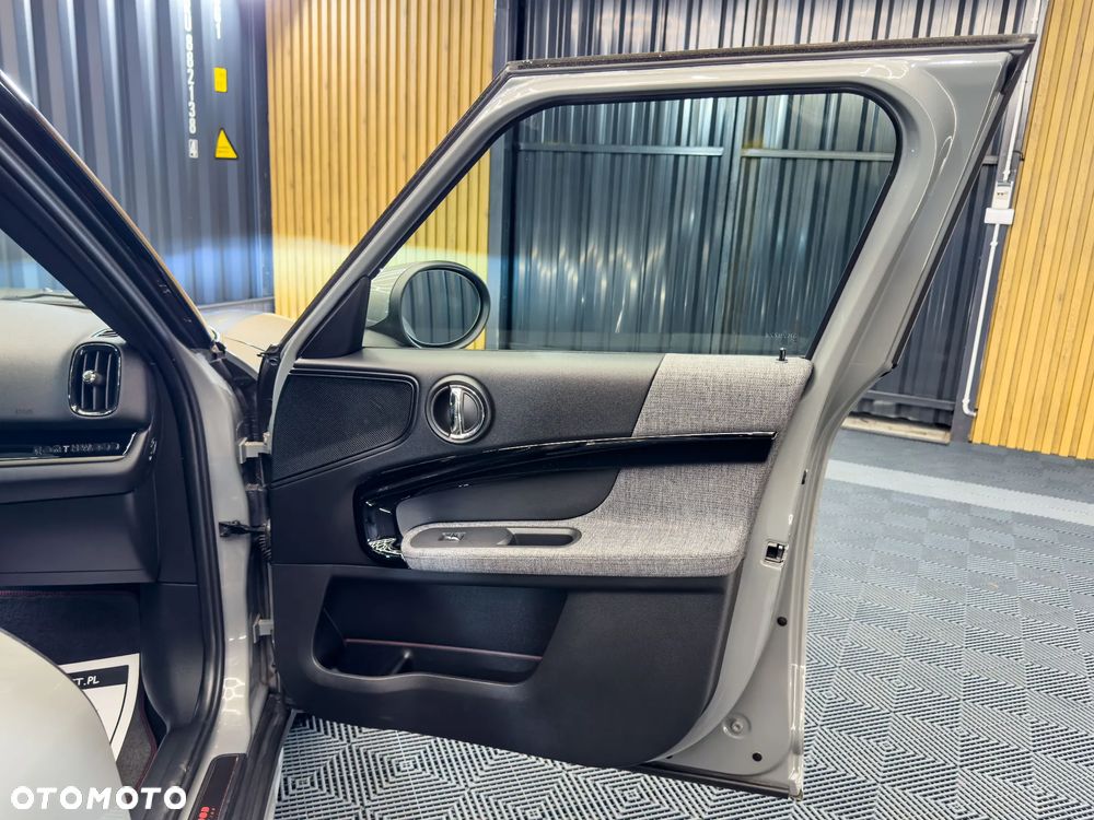 MINI Countryman One D John Cooper Works Trim - 15