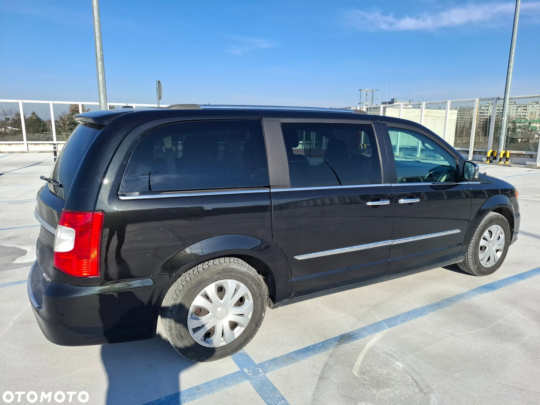 Chrysler Town & Country 3.6 Limited - 4