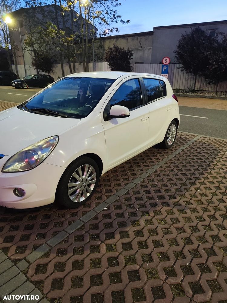 Hyundai i20 - 3