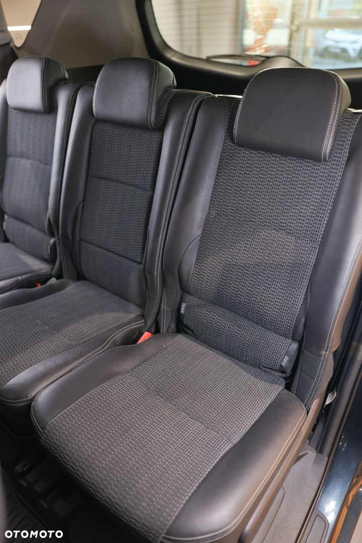 Toyota Verso - 23