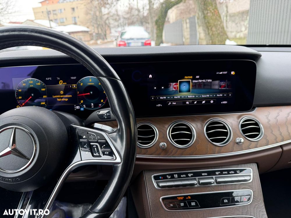 Mercedes-Benz E 220 d 9G-TRONIC Sportstyle Edition - 24