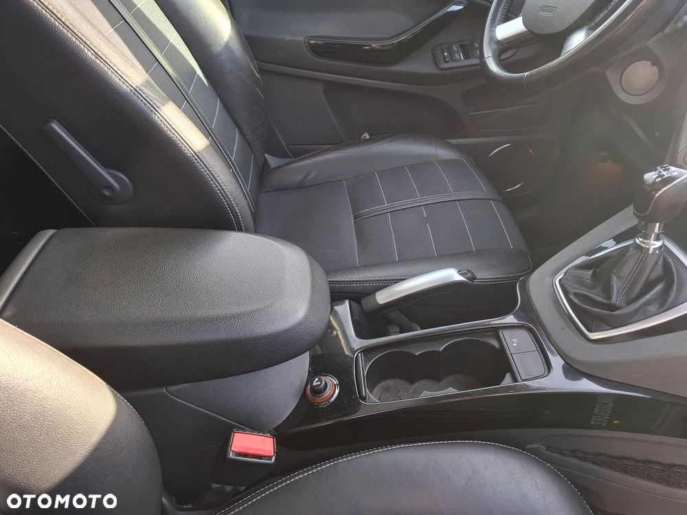 Ford Kuga 2.0 TDCi 4WD Titanium - 22