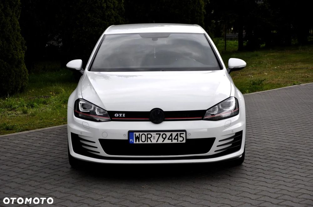 Volkswagen Golf 2.0 TSI BMT GTI - 9