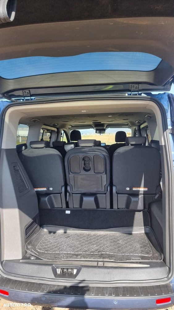 Ford Tourneo Custom - 13