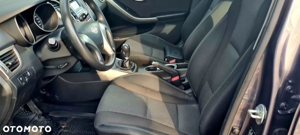 Hyundai i30 1.6 CRDi BlueDrive Classic - 21