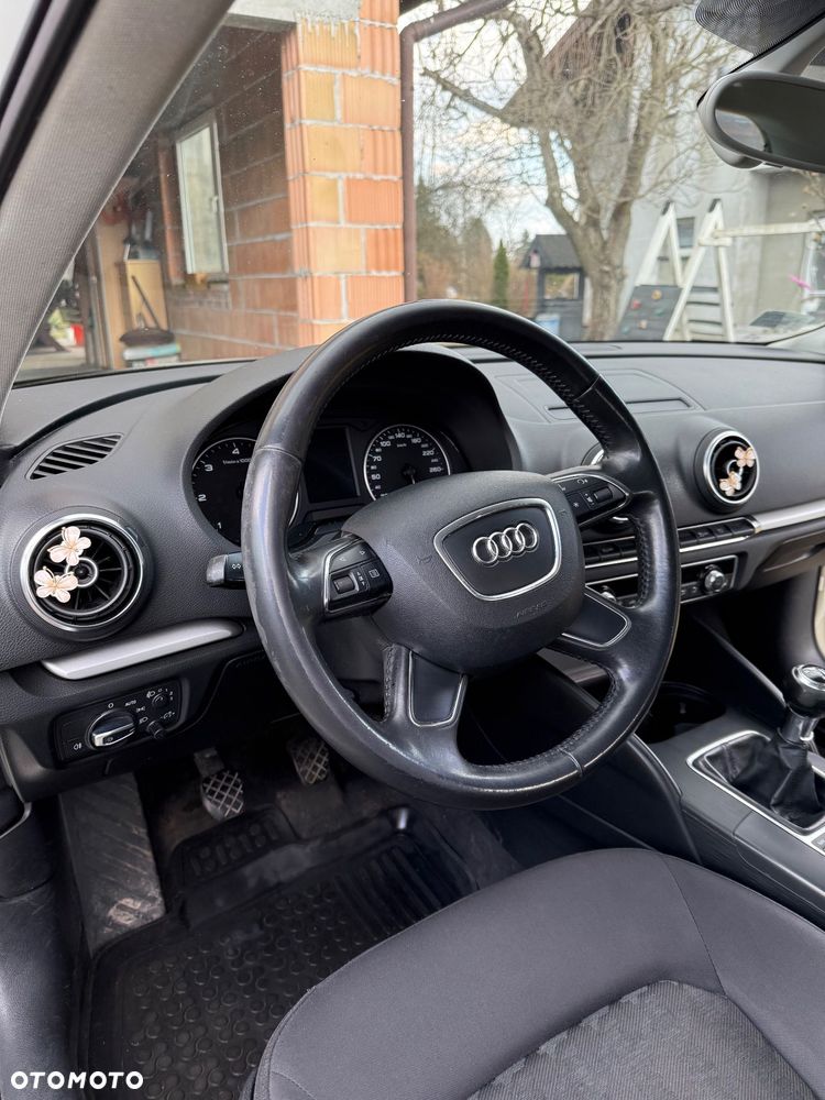 Audi A3 Sportback 1.6 TDI Ambition - 8