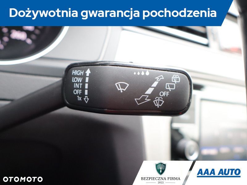 Volkswagen Passat - 22