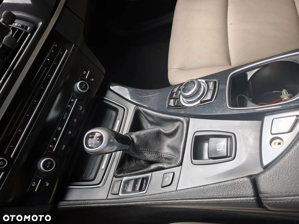 BMW Seria 5 520d - 7