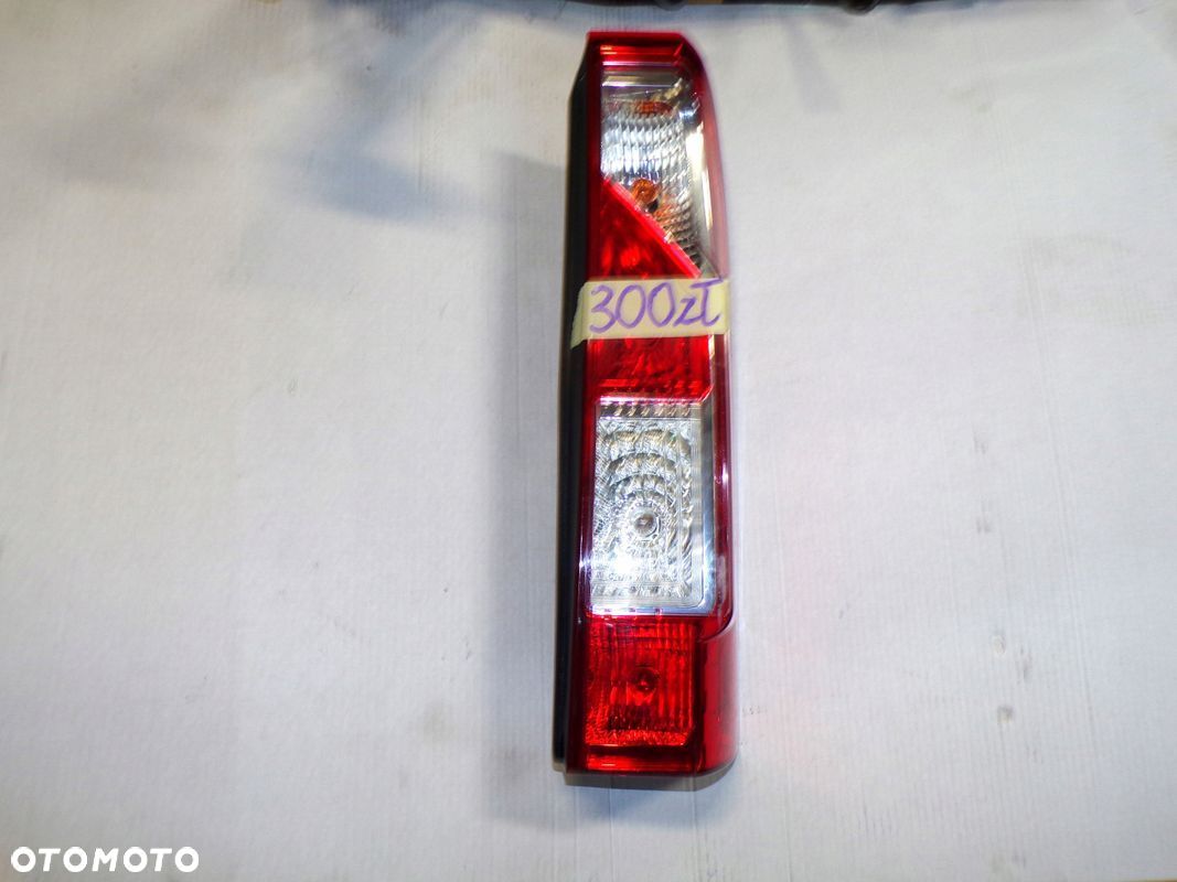 MASTER 3 MOVANO B 10- LAMPA TYLNA PRAWA ORYGINAŁ HELLA - 1