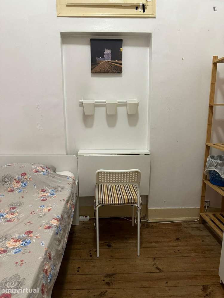 Quarto - localizado em Alameda Lisbon - Grande imagem: 2/15