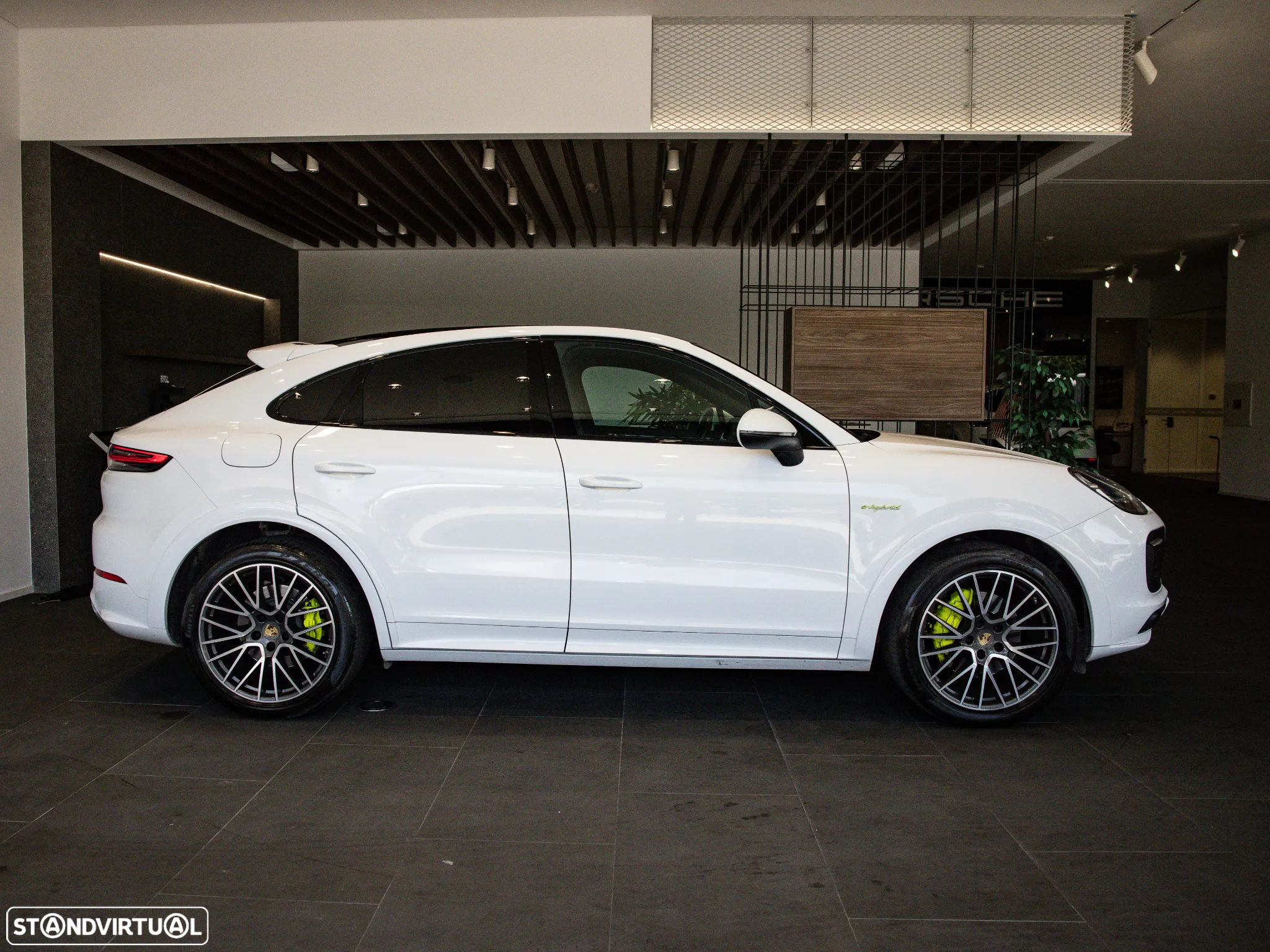 Porsche Cayenne Coupé E-Hybrid - 2