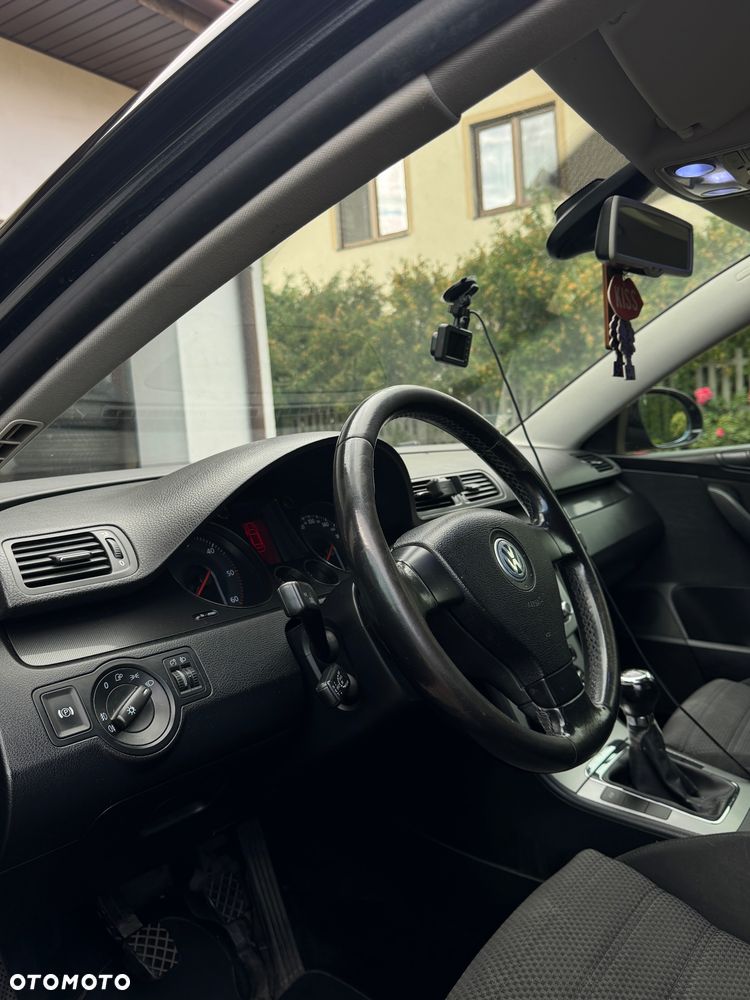 Volkswagen Passat 2.0 TDI Highline - 15
