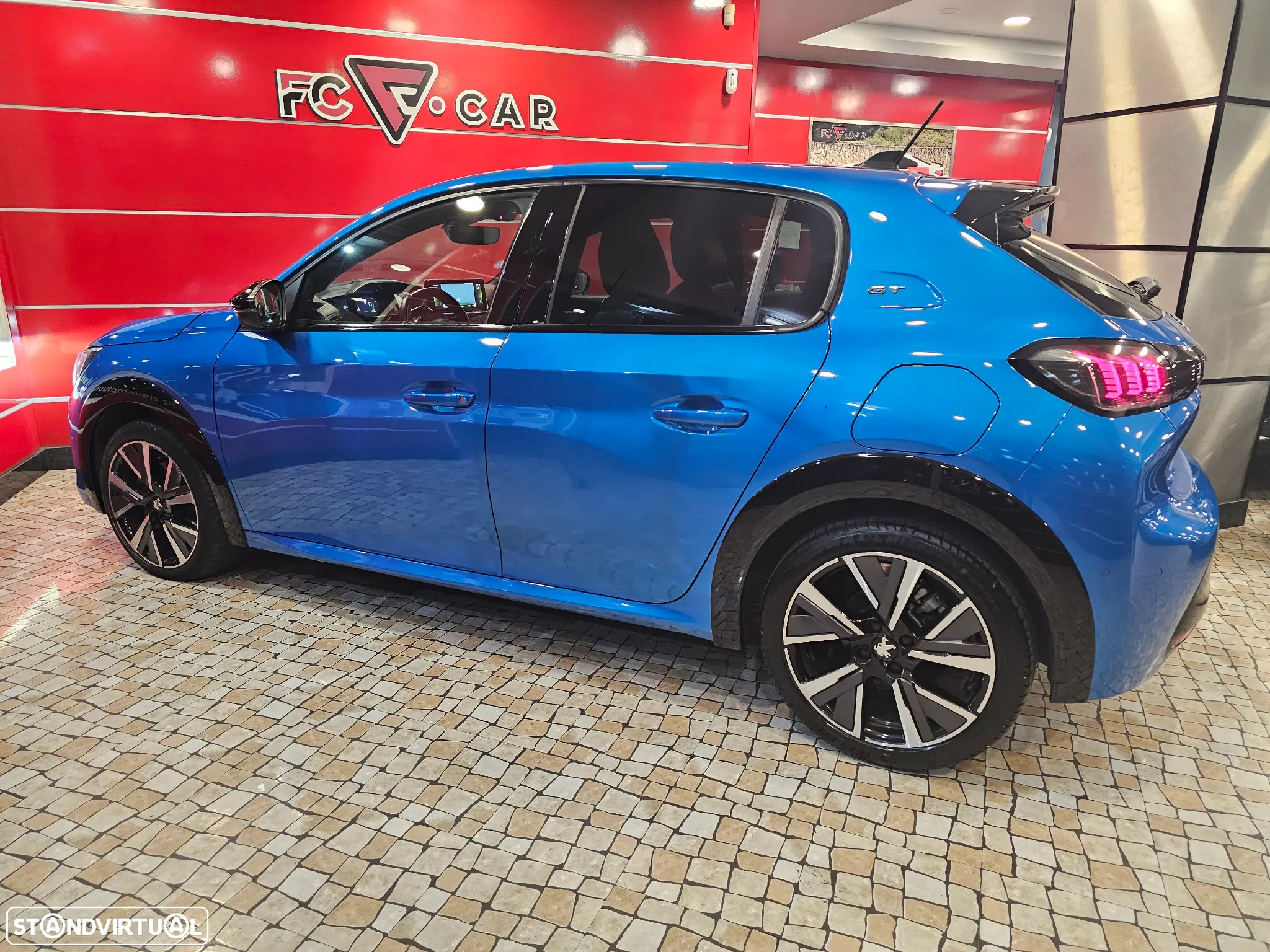 Peugeot 208 1.2 PureTech GT Line - 8