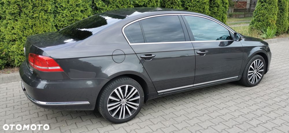 Volkswagen Passat - 5