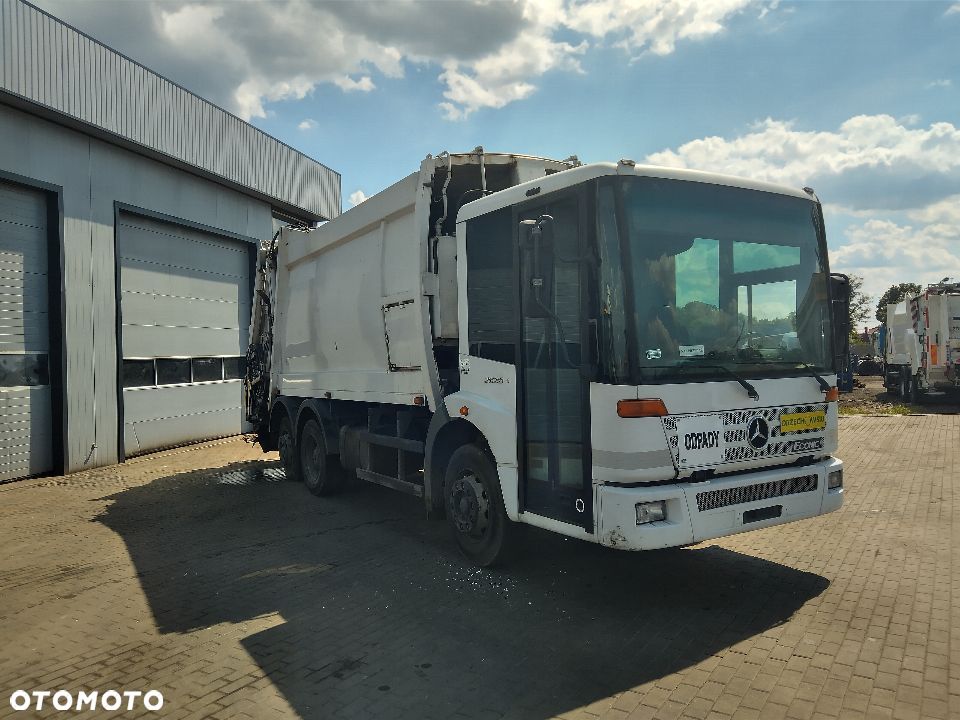 Mercedes econic kabina kompletna - 4