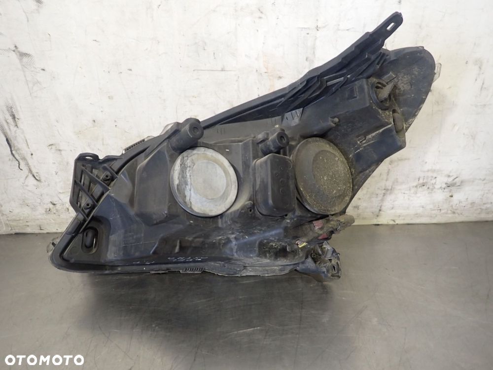 LAMPA PRAWA PRZEDNIA OPEL ASTRA H - 4