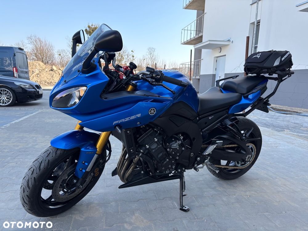 Yamaha FZ8 - 3