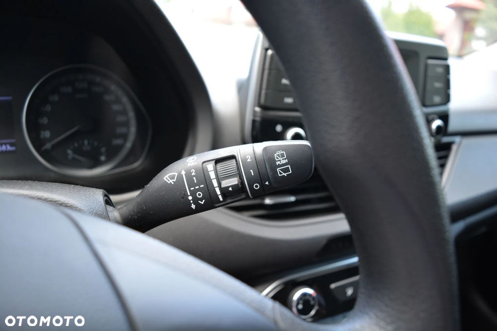 Hyundai i30 1.5 DPI Classic + - 19