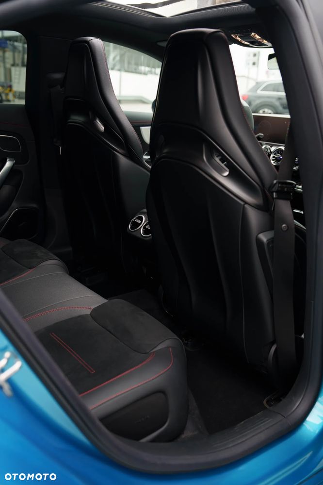 Mercedes-Benz CLA AMG 45 S 4-Matic+ 8G-DCT - 24