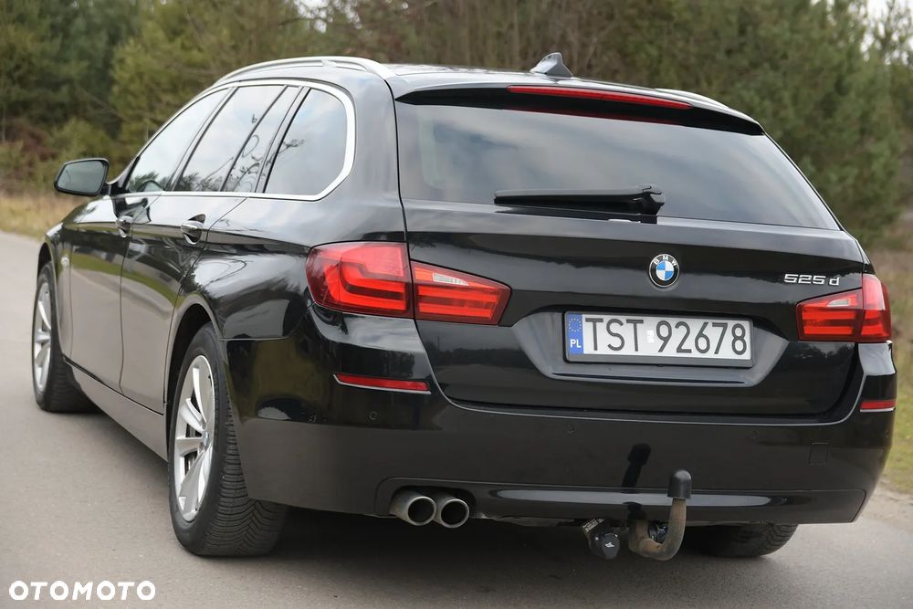 BMW Seria 5 525d - 5