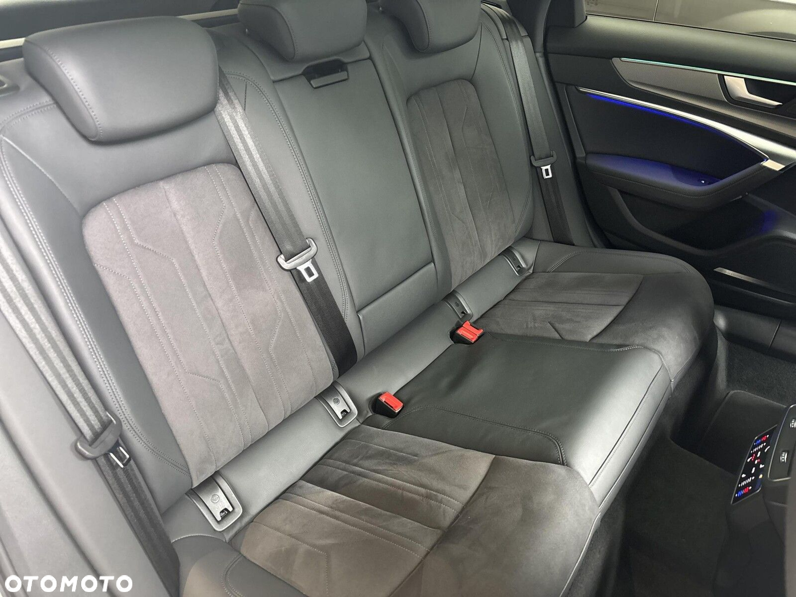 Audi A6 Allroad - 38