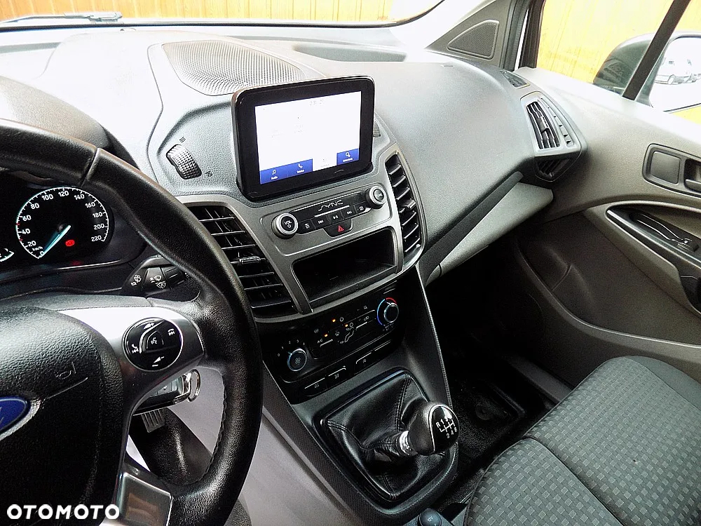 Ford Transit Connect - 12