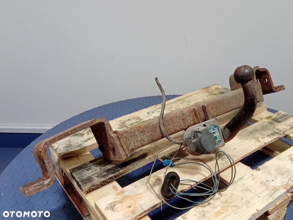 HYUNDAI TRAJET HAK DO PRZYCZEPY - 3