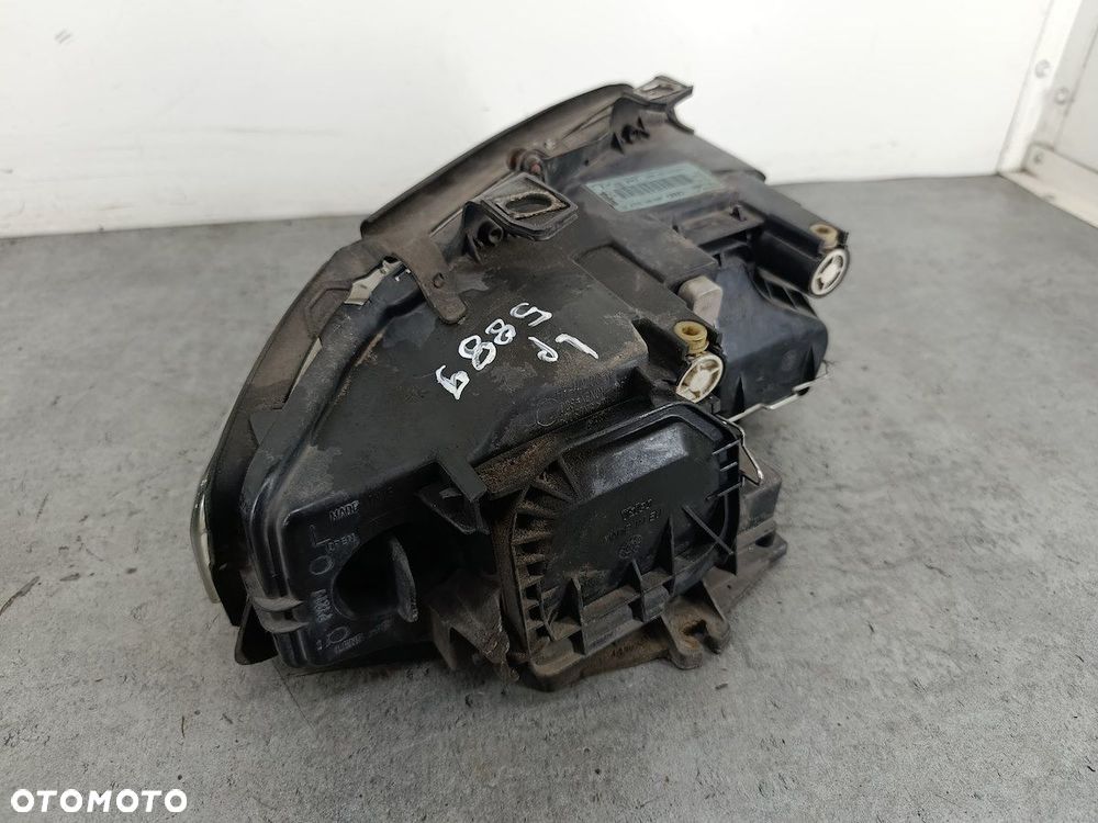 LAMPA PRZÓD LEWA AUDI A4 B6 8E0941003F  89305690 VALEO - 7