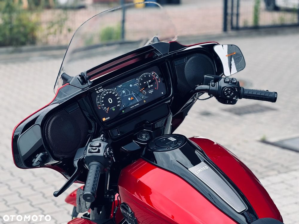Harley-Davidson Touring Street Glide - 22