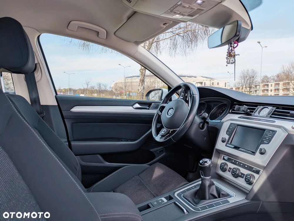 Volkswagen Passat 2.0 TDI BMT Comfortline - 4