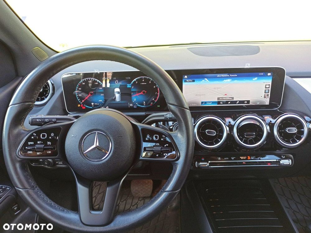 Mercedes-Benz Klasa B 220 4-Matic Progressive 7G-DCT - 17