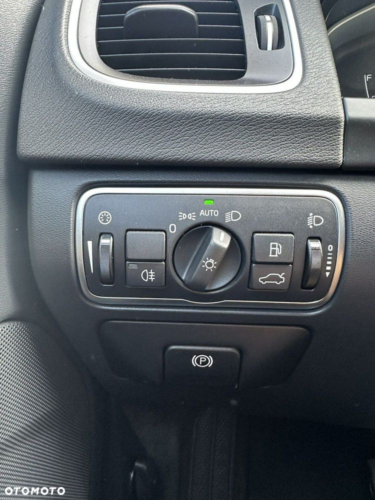 Volvo V60 D2 Drive-E Base - 29