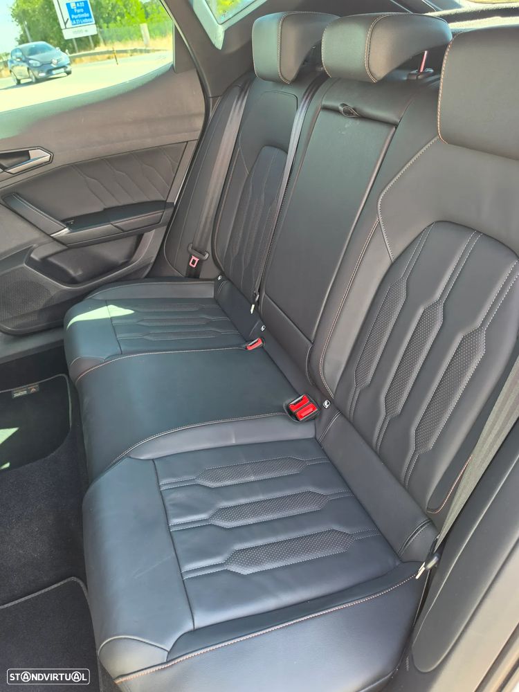 Cupra Formentor 1.4 e-Hybrid DSG VZ - 23