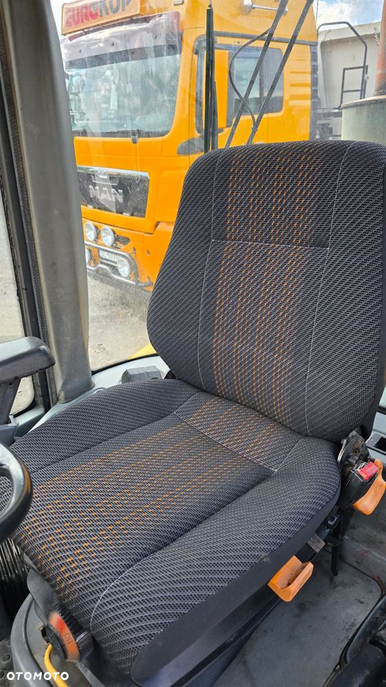 Volvo L30B L30 B - 19