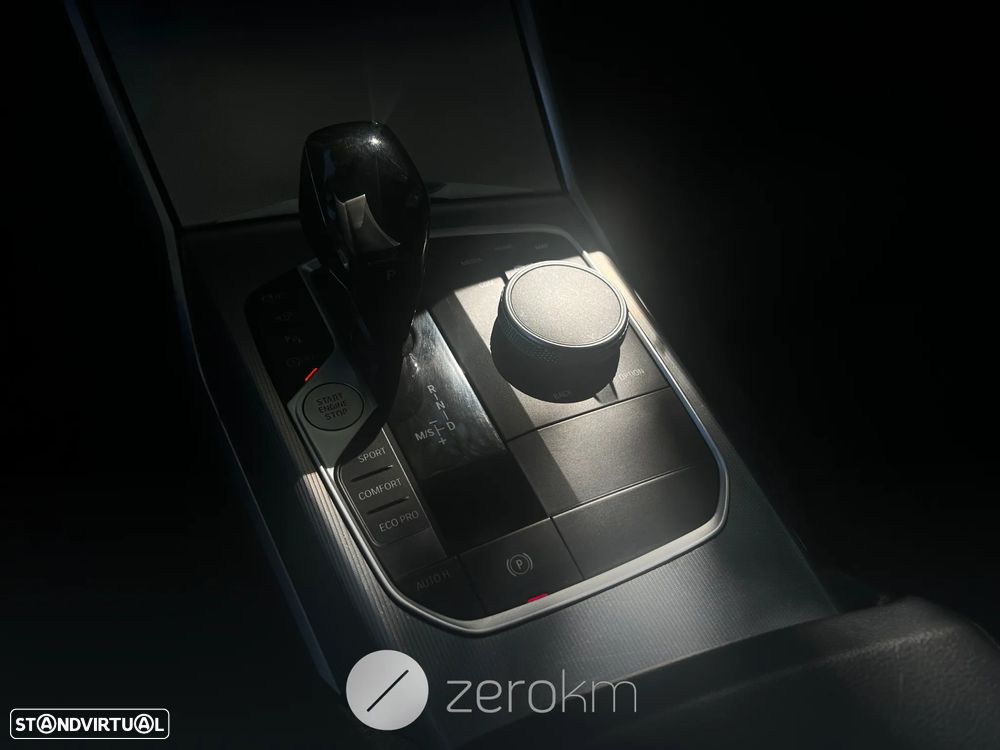BMW 320 d xDrive Auto - 7