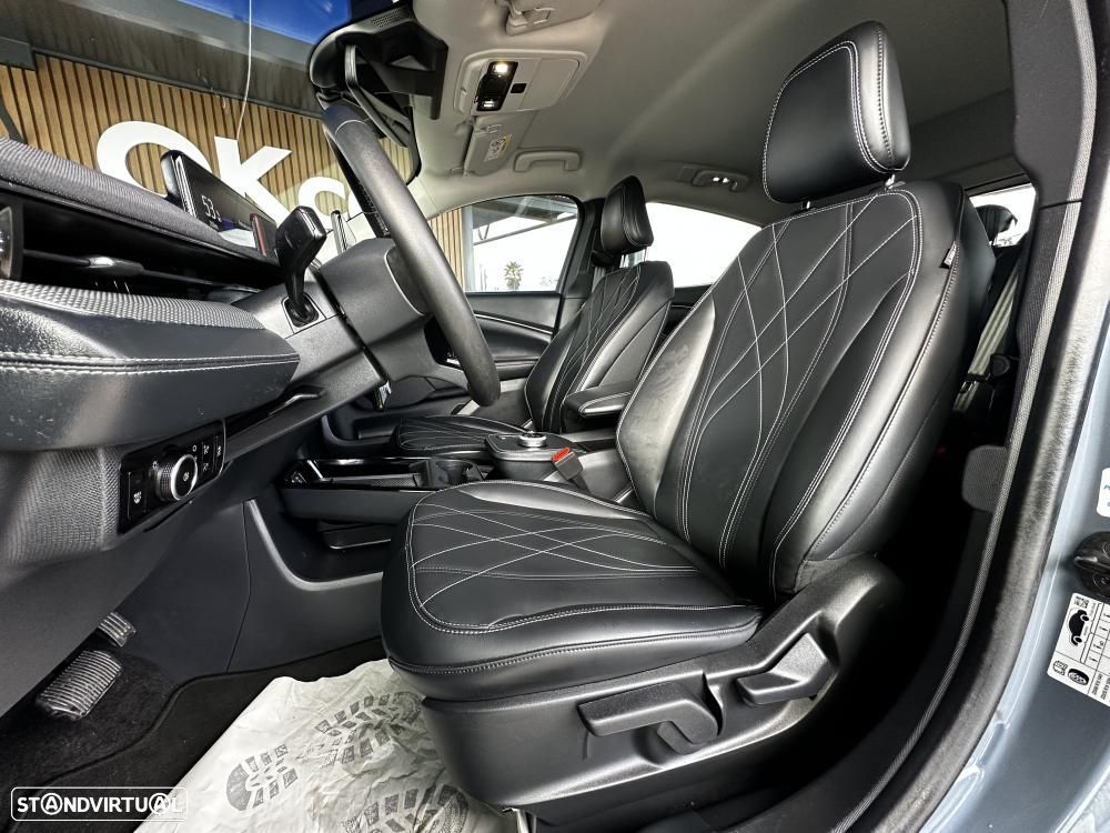 Ford Mustang Mach-E Standard - 20