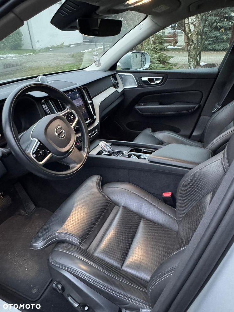 Volvo XC 60 T8 Plug-In Hybrid AWD Inscription - 9