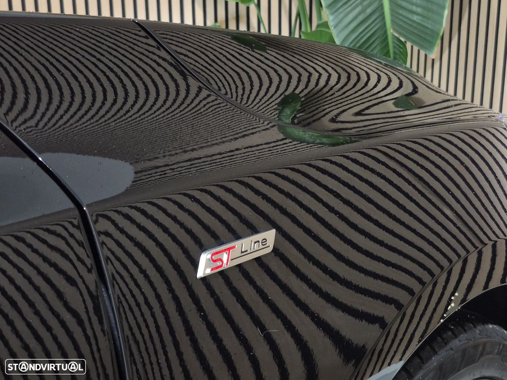 Ford Focus 1.5 TDCi ECOBlue ST-Line - 35