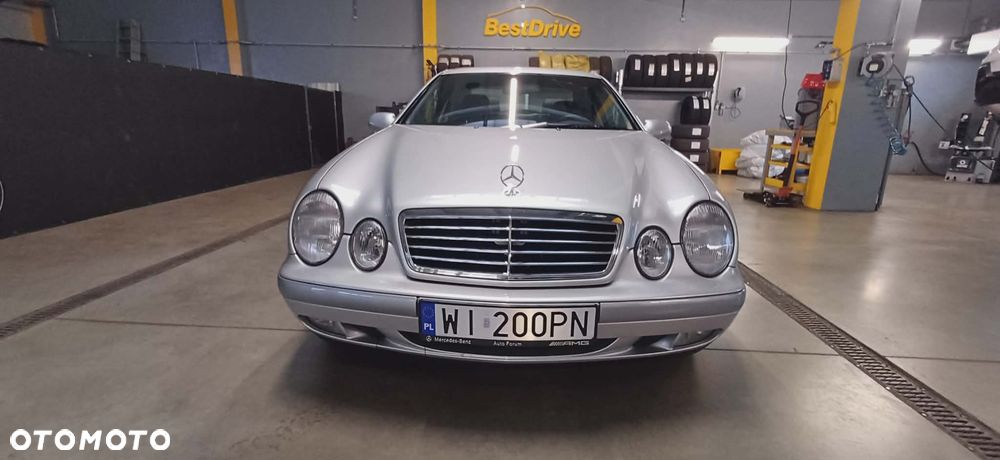 Mercedes-Benz CLK - 3