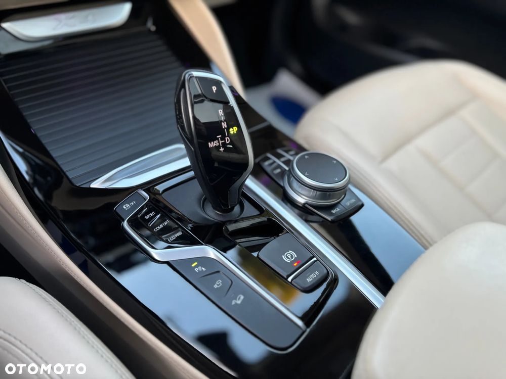 BMW X4 xDrive20d - 29